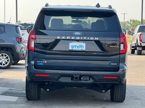 New 2025 Ford Expedition Max Active AWD/4WD image 6