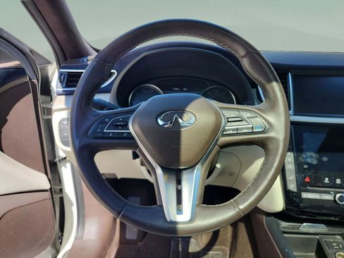 Used 2019 INFINITI QX50 Essential w/ Sensory Package image 10
