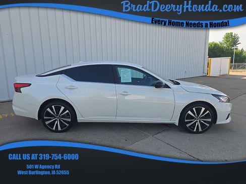 Used 2020 Nissan Altima 2.5 SR AWD/4WD image 1