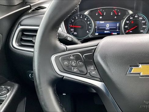 Used 2024 Chevrolet Equinox LT AWD/4WD image 11