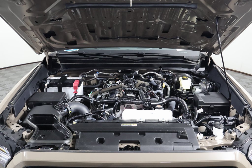 Used 2026 Toyota Tacoma SR5 w/ SR5 Upgrade Package RWD image 13