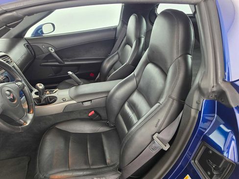 Used 2007 Chevrolet Corvette Coupe w/ Preferred Equipment Group RWD image 16