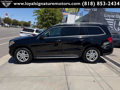 Used 2015 Mercedes-Benz GL 450 4MATIC image 4