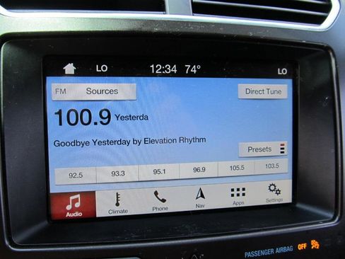 Used 2017 Ford Explorer Limited image 59