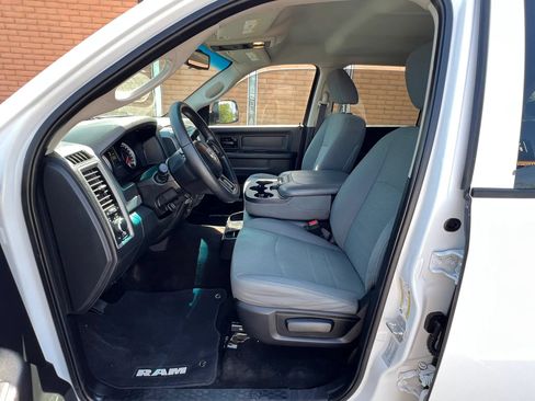 Used 2016 RAM 2500 Tradesman w/ Chrome Appearance Group RWD image 13