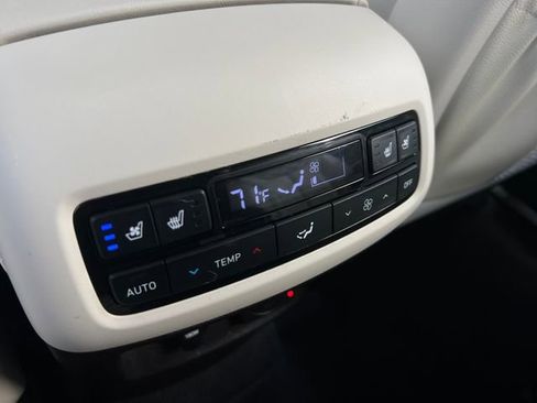 Used 2020 Hyundai Palisade Limited image 18