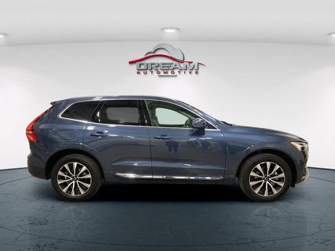 Used 2023 Volvo XC60 B5 Plus FWD image 22
