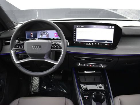New 2026 Audi Q3 quattro 2.0T AWD/4WD image 12