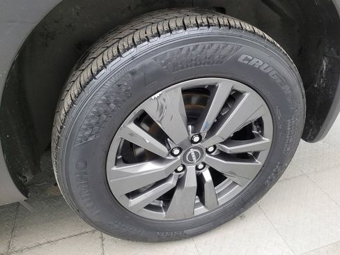 Used 2022 Nissan Pathfinder SV image 31