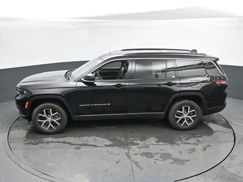 Used 2024 Jeep Grand Cherokee L Limited w/ Luxury Tech Group II image 43