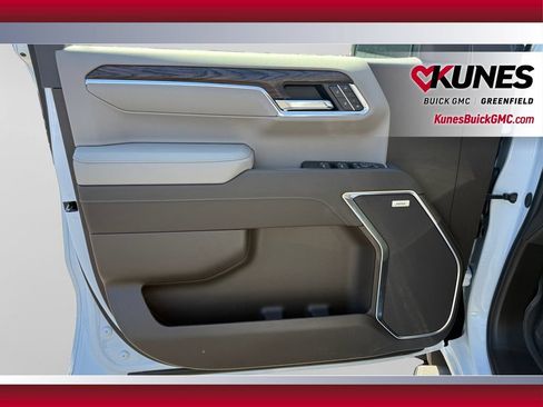 New 2026 GMC Sierra 1500 SLT w/ SLT Premium Plus Package AWD/4WD image 17