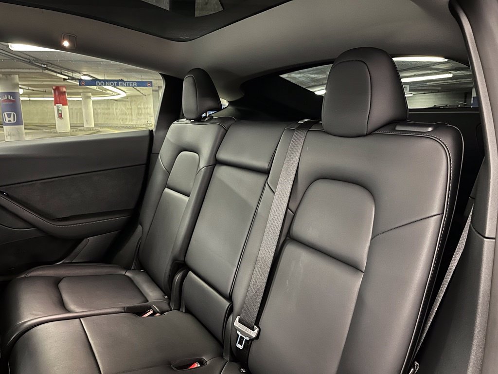 Used 2024 Tesla Model Y Long Range AWD/4WD image 19