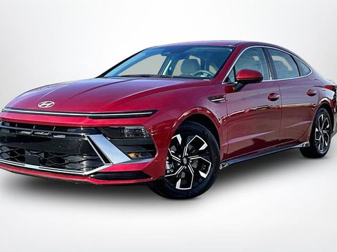 Used 2025 Hyundai Sonata SEL image 3