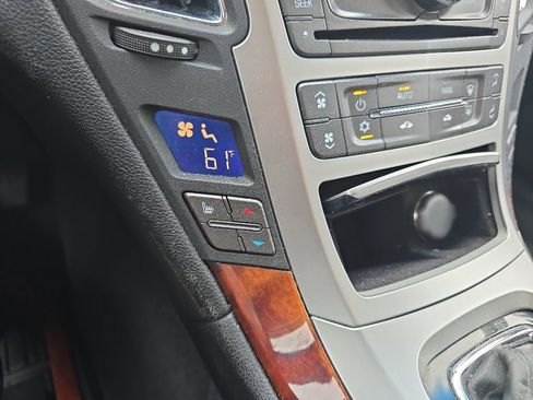 Used 2012 Cadillac CTS Luxury RWD image 18