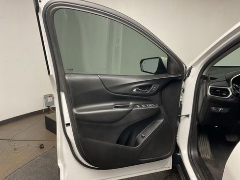 Used 2019 Chevrolet Equinox LT image 10