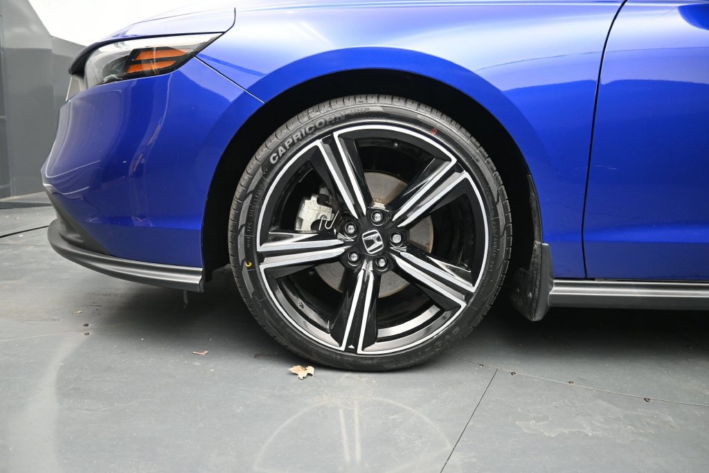 Used 2024 Honda Accord Sport image 11