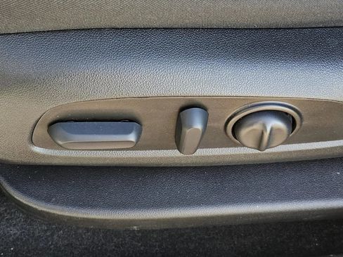 Used 2025 Chevrolet Blazer LT image 27