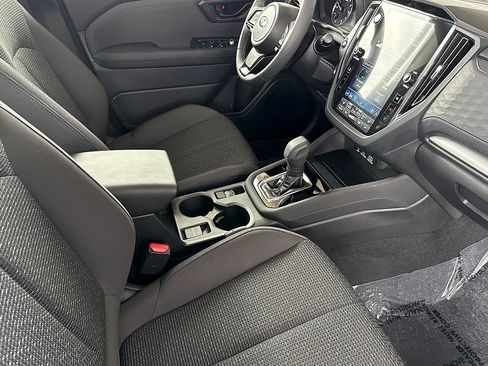 Certified 2025 Subaru Forester Premium AWD/4WD image 16