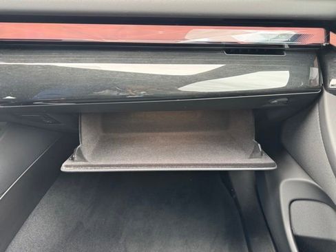 Used 2024 BMW 540i xDrive w/ Premium Package image 24