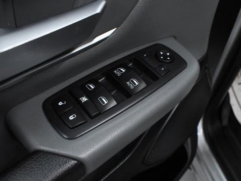 Used 2019 RAM 1500 Big Horn image 14