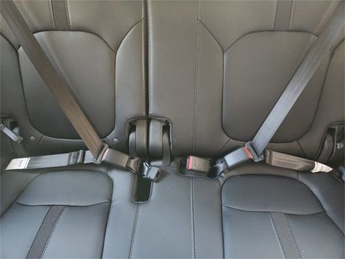 New 2025 Honda Pilot Touring image 13