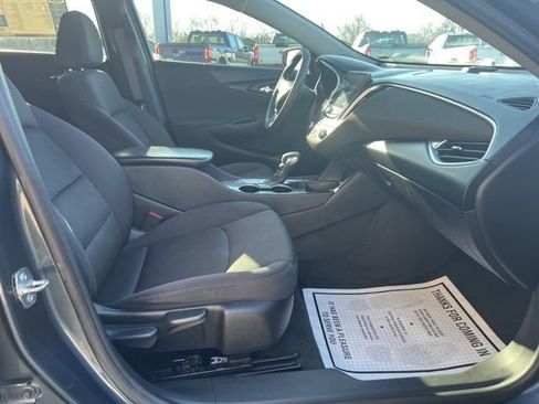 Used 2021 Chevrolet Malibu LT image 11