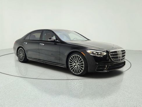 Certified 2023 Mercedes-Benz S 580 4MATIC Sedan image 3