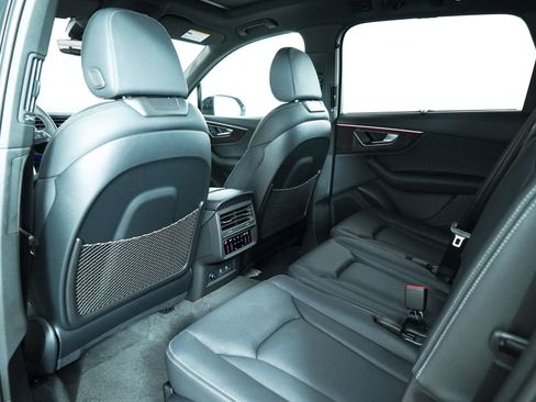New 2025 Audi Q7 3.0T Prestige image 22