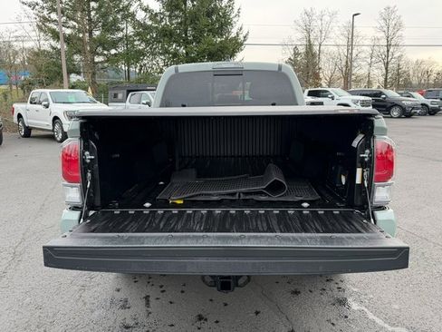 Used 2022 Toyota Tacoma TRD Sport image 27