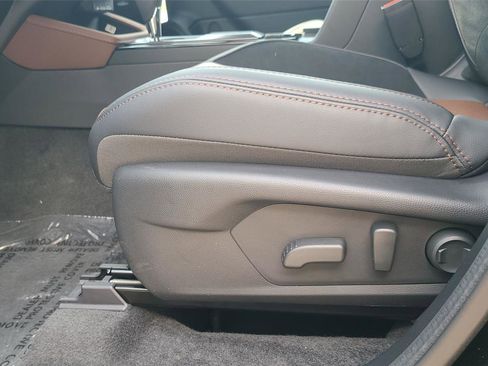New 2026 Subaru Forester Touring AWD/4WD image 15