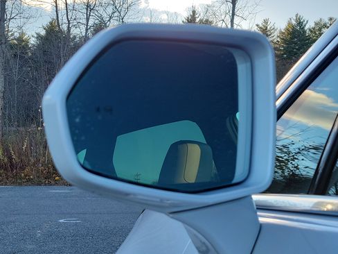 Used 2019 Cadillac XT5 Premium Luxury image 10