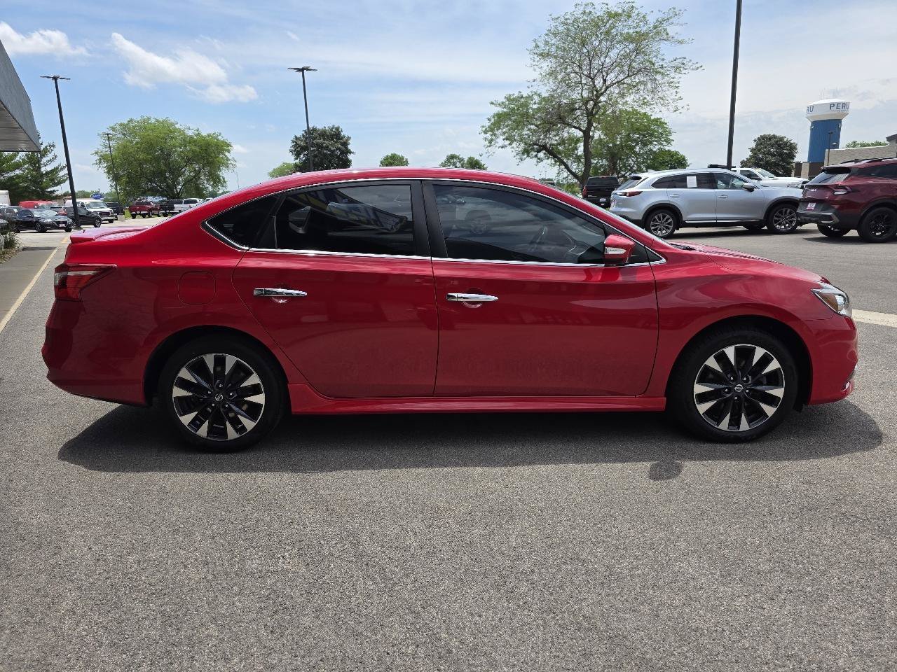 Used 2019 Nissan Sentra SR Turbo FWD image 12
