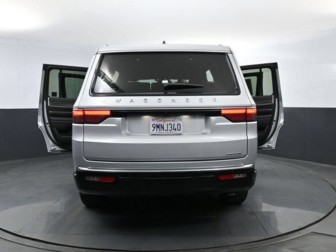 Used 2024 Jeep Wagoneer Series II AWD/4WD image 27