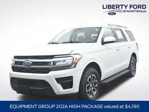Used 2024 Ford Expedition XLT AWD/4WD image 1