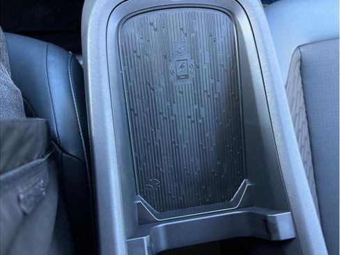 New 2026 Nissan Leaf Platinum+ w/ Floor Mat Package (Platinum+) FWD image 26