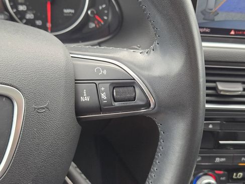 Used 2017 Audi Q5 2.0T Premium Plus w/ Technology Package image 29