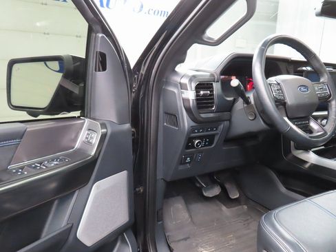 Used 2024 Ford F150 Platinum w/ FX4 Off-Road Package image 57