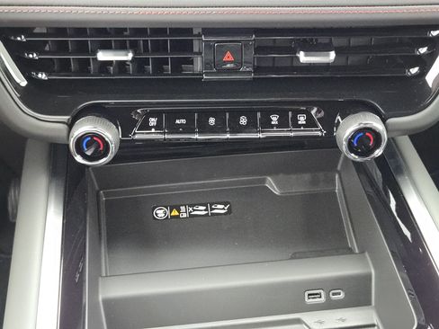 New 2026 Chevrolet Tahoe RST w/ RST Capability Package AWD/4WD image 16