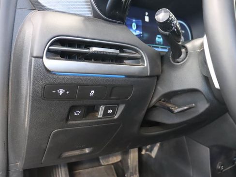 Used 2024 Hyundai Palisade Limited FWD image 15