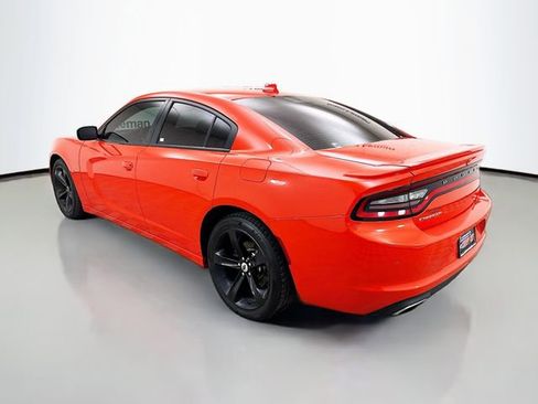 Used 2018 Dodge Charger R/T image 6