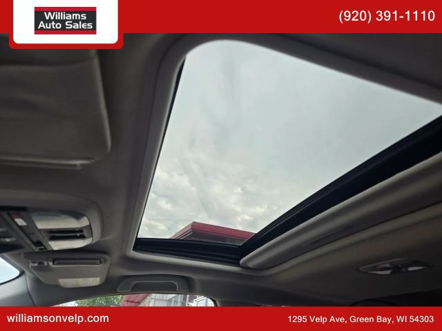 Used 2019 Subaru Crosstrek 2.0i Limited w/ Moonroof Package w/Navigation AWD/4WD image 2