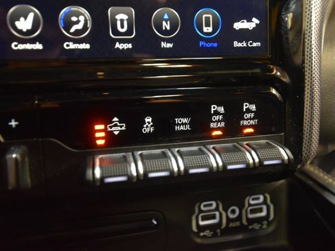 Used 2019 RAM 1500 Limited AWD/4WD image 43