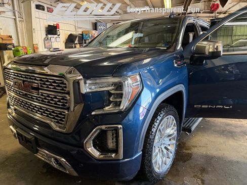 Used 2019 GMC Sierra 1500 Denali w/ Denali Ultimate Package AWD/4WD image 29
