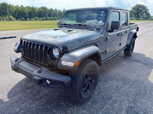 Used 2022 Jeep Gladiator Overland AWD/4WD image 18