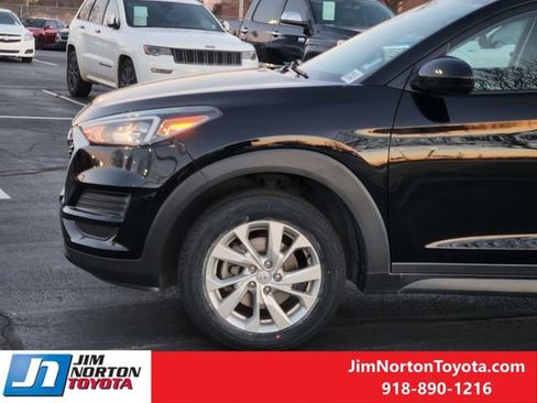 Used 2019 Hyundai Tucson SE image 8