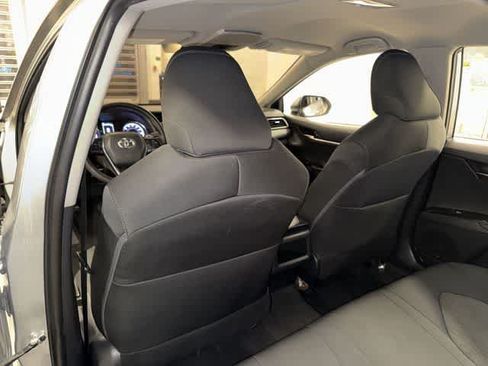 Used 2019 Toyota Camry LE w/ Convenience Package FWD image 26