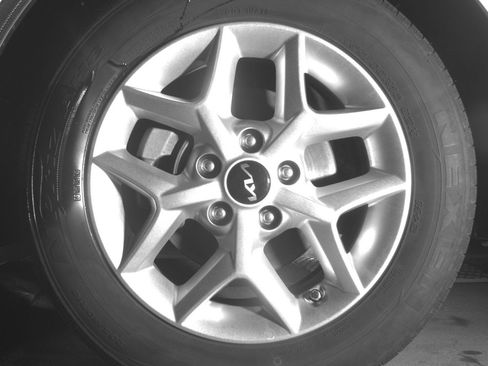 Used 2025 Kia Soul LX w/ LX Technology Package FWD image 12