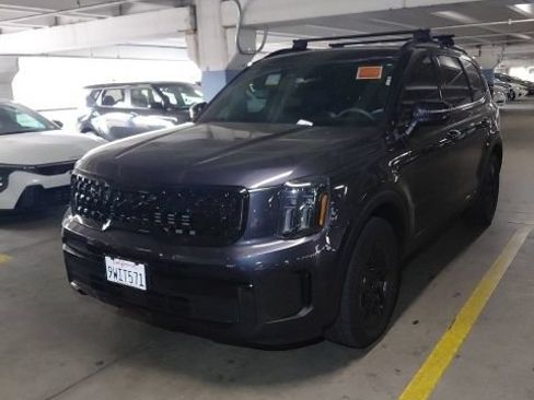 Certified 2025 Kia Telluride AWD image 2