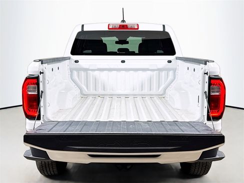 Used 2024 GMC Canyon Elevation image 23