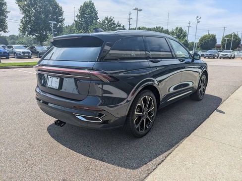 Certified 2024 Lincoln Nautilus Reserve w/ Equipment Group 202A AWD/4WD image 7